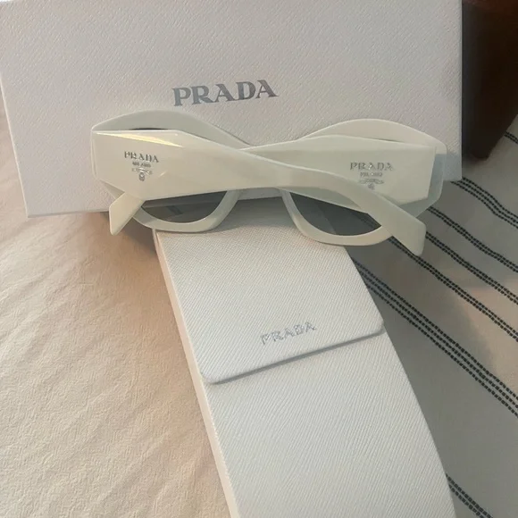 Prada White Angular Sunglasses with Gradient Lenses display picture 1